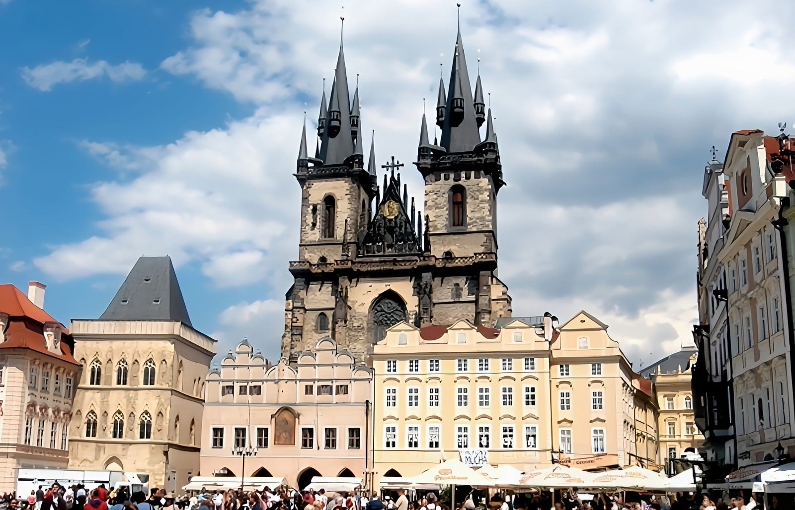 Gotiske Tyn-kirken i Praha 2005